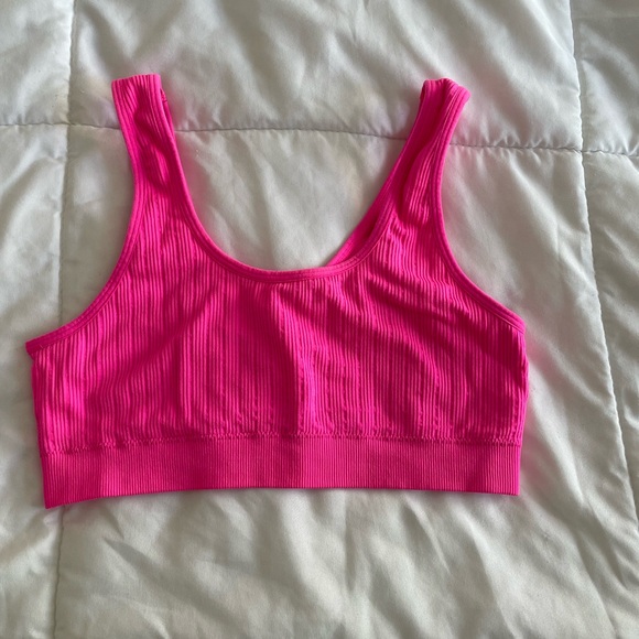 ‼️SOLD‼️ 🩷 Hot Pink Sports Bra 🩷 - Picture 1 of 4